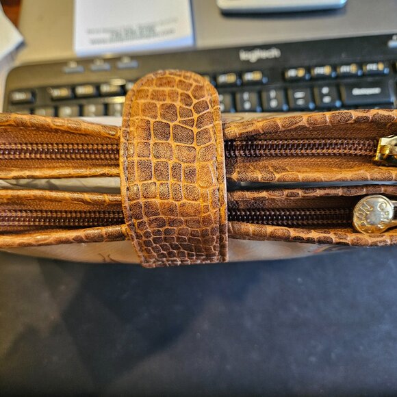 Zitomer Cosmetic Clutch - Cris Notti - Picture 10 of 11